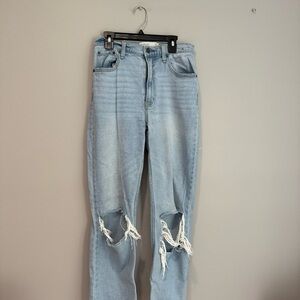 Abercrombie & Fitch Light Wash 90’s Straight Ultra High Rise Jeans